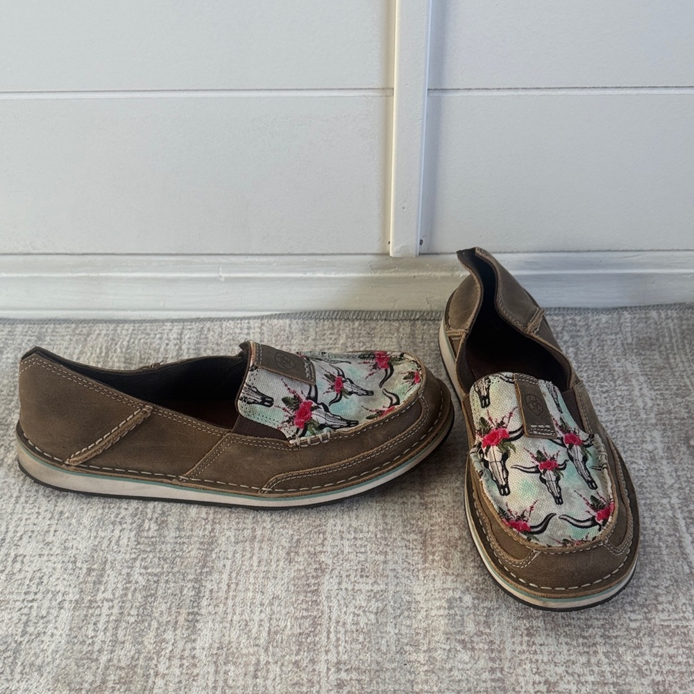 NWOT Ariat Brown Slip-On Cruiser - Picture 3 of 5